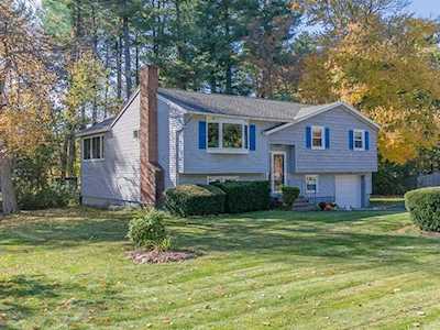 27 Frost St Billerica, MA 01821