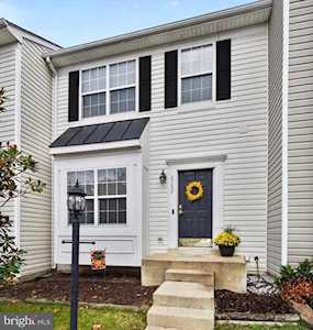 8782 Dunstable Loop Bristow, VA 20136