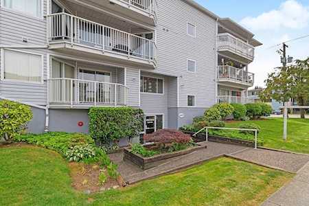 22222 119 Avenue #307 Maple Ridge, BC V2X 2Y9