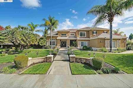 7937 Paragon Cir Pleasanton, CA 94588
