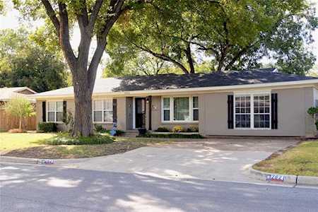 2821 Matthews Drive Richland Hills, TX 76118