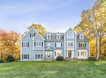 22 Capt Samuel Forbush Rd Westborough, MA 01581