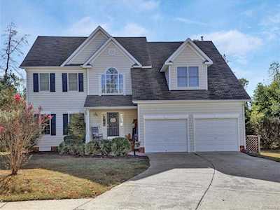 7943 Hampton Meadows Ln Chesterfield, VA 23832