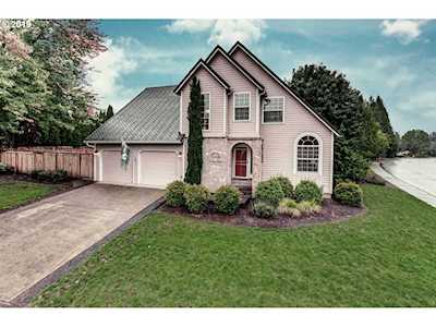 2326 NE 160th Loop Vancouver, WA 98684