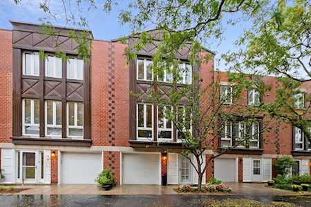 1327 S Plymouth Ct Chicago, IL 60605