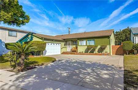 8597 Holly Way Buena Park, CA 90620