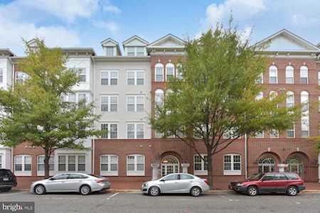 4951 Brenman Park Dr #406 Alexandria, VA 22304