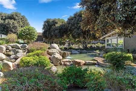 187 Streamwood Irvine, CA 92620