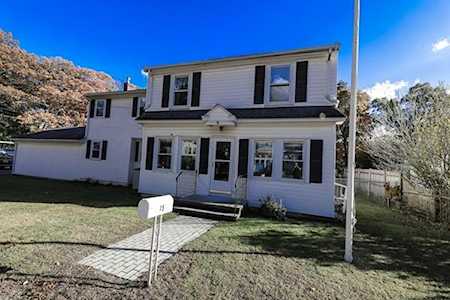 15 Chesterfield Avenue Billerica, MA 01821