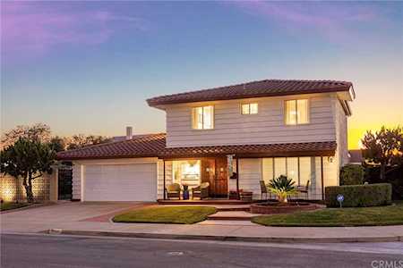 17941 Highland Lane Huntington Beach, CA 92647