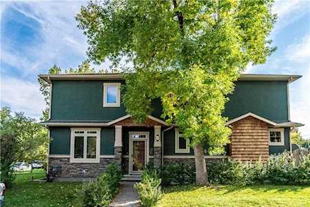 1709 25 Avenue NW Calgary, AB T2M 4N2