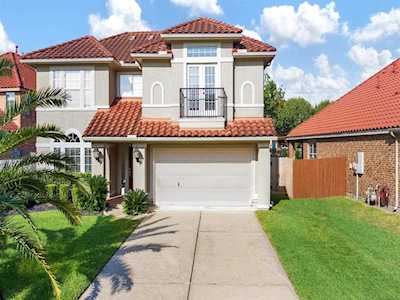 40 Pebble Beach Ct Jersey Village, TX 77064