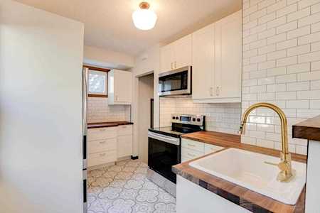 2733 Cedar Avenue S Minneapolis, MN 55407