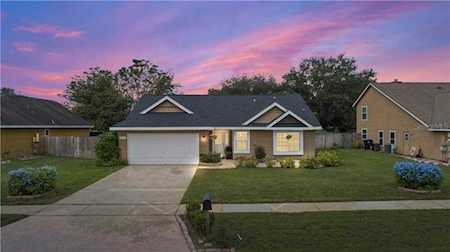 8006 Lesia Cir Orlando, FL 32835