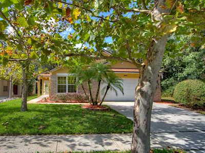 13743 Meadowpark Avenue Orlando, FL 32826