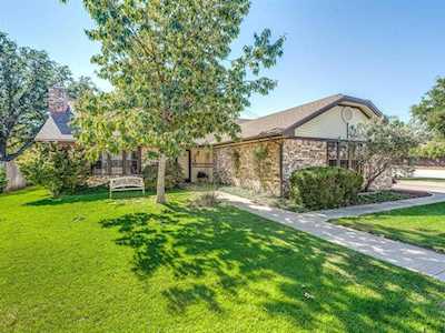 1927 Big Bend Drive Grapevine, TX 76051