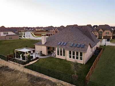 1104 Lake Hills Trail Roanoke, TX 76262