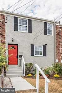 3002 Landover St Alexandria, VA 22305