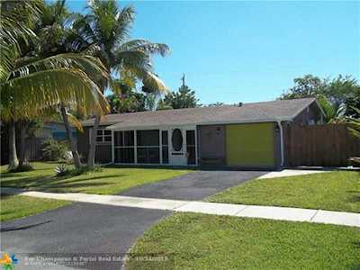 8 SE 11th St Deerfield Beach, FL 33441