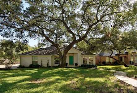 9209 Springwood Dr Austin, TX 78750