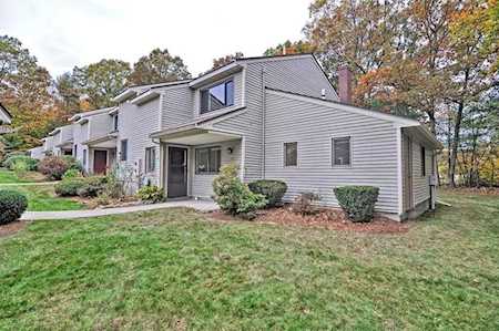171 Highwood Dr #171 Franklin, MA 02038