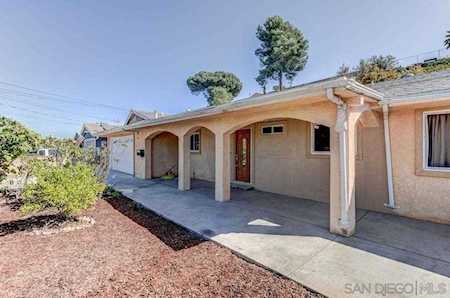 1543 Angelus Ave Lemon Grove, CA 91945