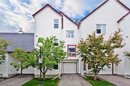 200 Hidden Hills Terrace NW #10 Calgary, AB T3A 6E8