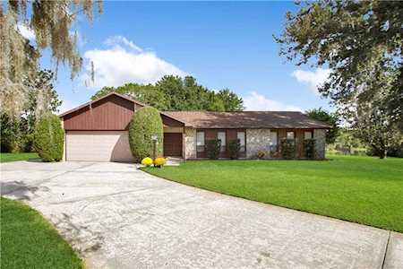 2211 Eugenia Court Oviedo, FL 32765