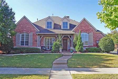2700 Queen Elaine Drive Lewisville, TX 75056