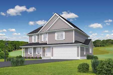 22 Cape Club Rd Falmouth, MA 02536