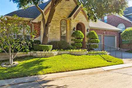 8914 White Pine Lane Dallas, TX 75238