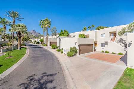 6203 N 30th Way Phoenix, AZ 85016