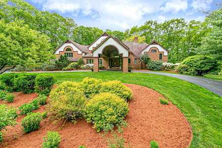 57 Presidential Dr Southborough, MA 01772