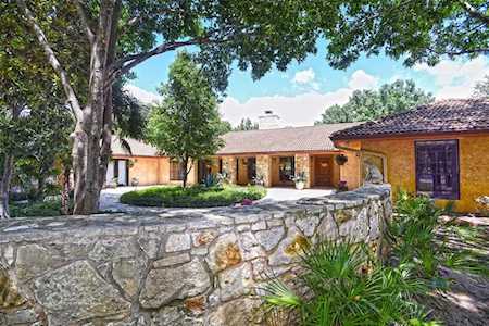 300 Gibbons Road N Argyle, TX 76226
