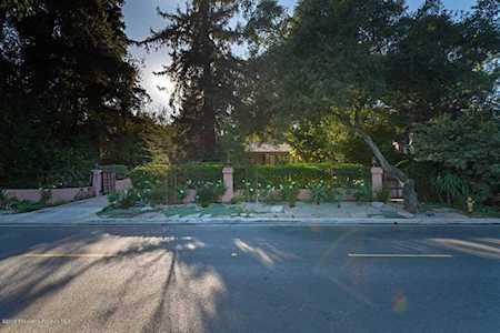 4309 Woodleigh Lane La Canada Flintridge, CA 91011
