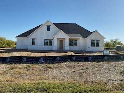 1502 Back Stretch Drive Justin, TX 76247