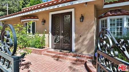 2264 Beverly Glen Place Los Angeles, CA 90077