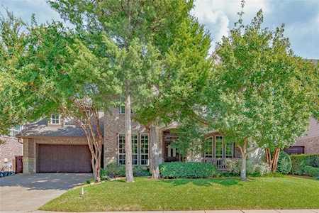 940 SPRING CREEK Drive Grapevine, TX 76051
