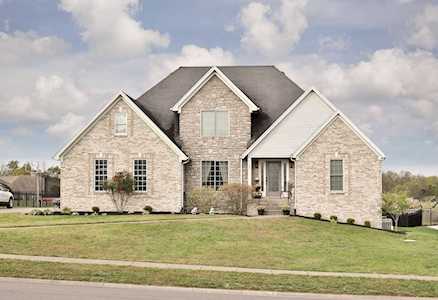 536 Navaho Rd Shelbyville, KY 40065