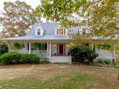 1310 Teri Lynn Ct Kingston Springs, TN 37082