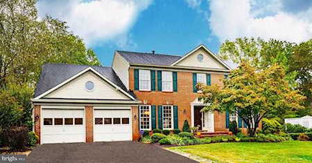 8307 Riverton Ln Alexandria, VA 22308