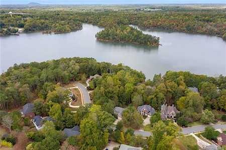 1403 Mt Isle Harbor Dr Charlotte, NC 28214