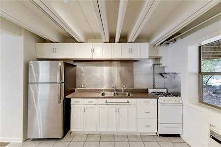 850 Forest View Dr #B West Lake Hills, TX 78746