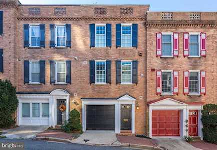 2528 Queen Annes Ln NW Washington, DC 20037