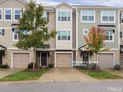 20 Prairie View Court Durham, NC 27703