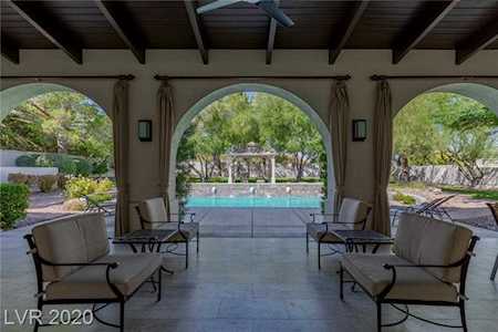9012 Bald Eagle Dr Las Vegas, NV 89134