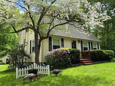 55 Auburn Street Leicester, MA 01611