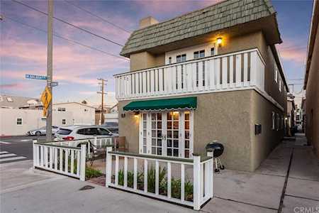126 30th Street Newport Beach, CA 92663