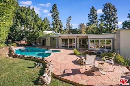 1043 Loma Vista Drive Beverly Hills, CA 90210