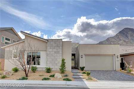 3021 Raywood Ash Dr Las Vegas, NV 89138